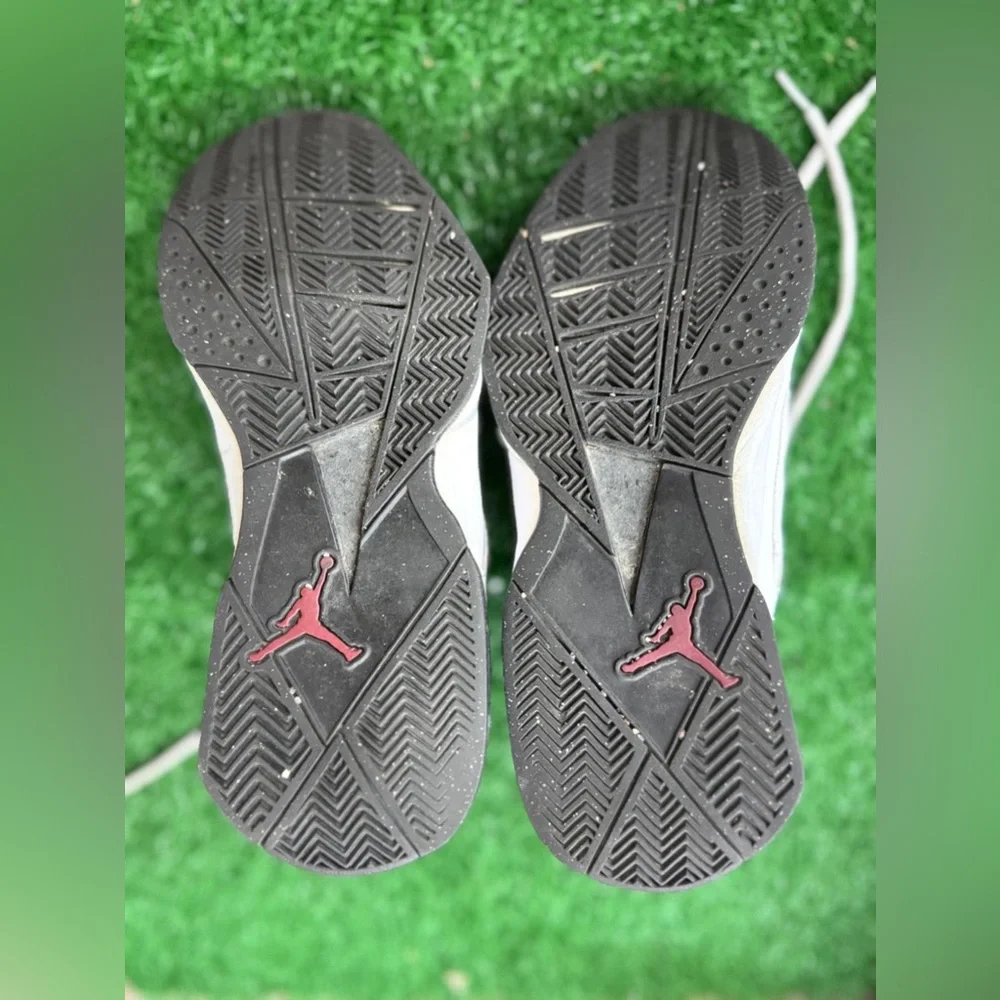 Jordan‎ True Flight White Cement Size M-10 W-11.5